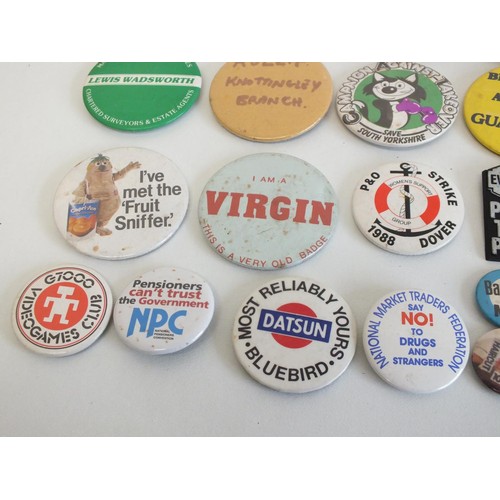 277 - VINTAGE BADGES INCLUDES ADVERTISING SLOGAN, BARNSLEY MODS ETC