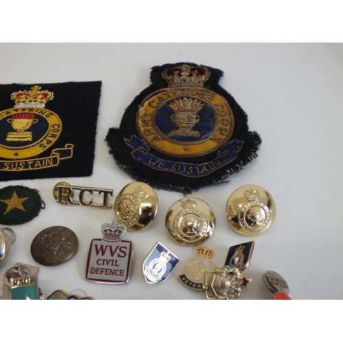 278 - COLLECTION OF MILITARY BADGES, BUTTONS AND PATCHES