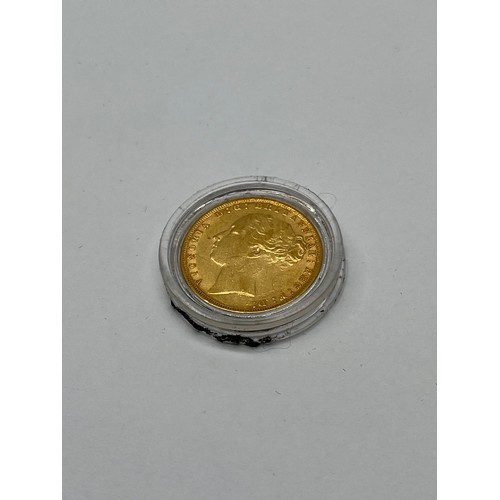 78 - AN 1872 QUEEN VICTORIA GOLD SOVEREIGN ONLY STRUCK FOR 14 YEARS WITH C.O.A A COLLECTORS ITEM IN PRESE... 