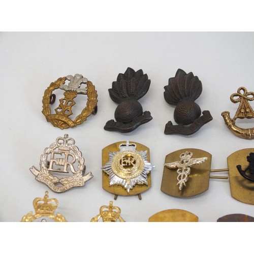 10 - BAG OF MILITARY COLLAR BADGES