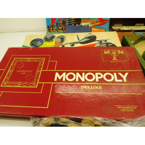 87 - JOBLOT OF ASSORTED VINTAGE GAMES, BOARD GAMES INCLUDES HANDMADE WOODEN PINBALL AND MONOPOLY