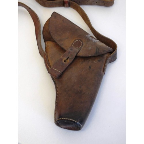 87C - WWI BRITISH ARMY LEATHER FLARE HOLSTER- DATED 1942 WITH SHOULDER STRAP