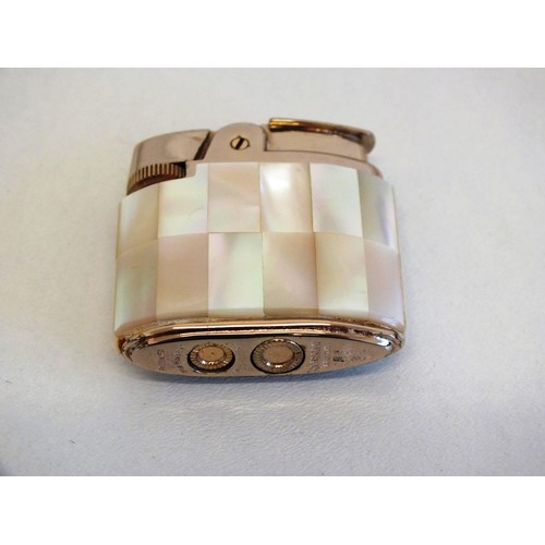 253 - LADIES VINTAGE RONSON BOXED MOTHER OF PEARL LIGHTER