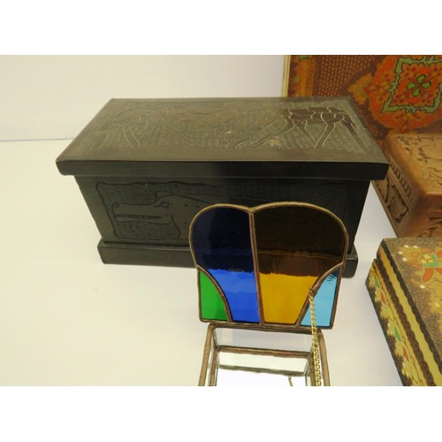 98 - A SELECTION OF FIFTEEN JEWELLERY BOXES, CARVED, INLAID, METAL, GLASS