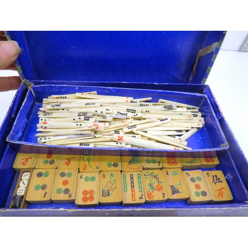 101 - VINTAGE BOXED GAME SET MAHJONG MADE IN GENUINE BAMBOO WITH INSTRUCTIONS