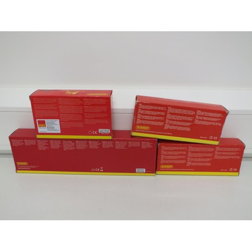 316 - 4x HORNBY OO GAUGE ROLLING STOCK MODELS
R4575A - BR THOMPSON SUBURBAN LAVATORY COMPOSITE COACH E 885... 