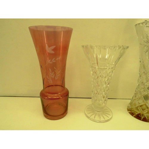 170 - 7 x PIECES OF QUALITY GLASSWARE INCLUDES SIGNED ORREFORS ICE CUBE VOTIVE, PAIR OF CUT GLASS VASES, P... 