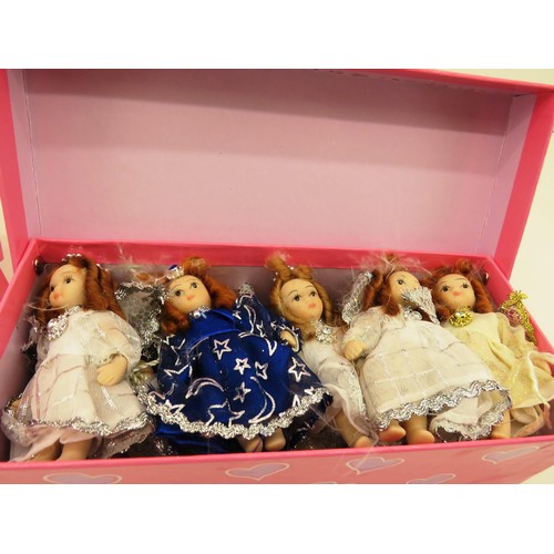 20 - COLLECTION OF PORCELAIN DOLLS