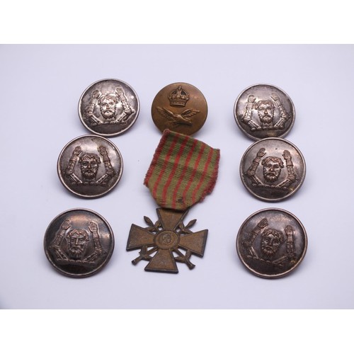 288 - ANTIQUE SET OF SIX LIVERY BUTTONS BY C+J WELDON AND WWI FRENCH CROIX DE GUERRE MEDAL