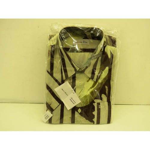 31 - MENS SHIRT SIZE L