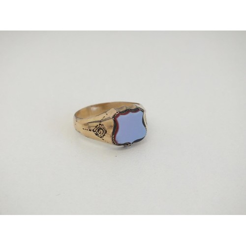 369 - GENTS SIGNET RING SHEILD STONE