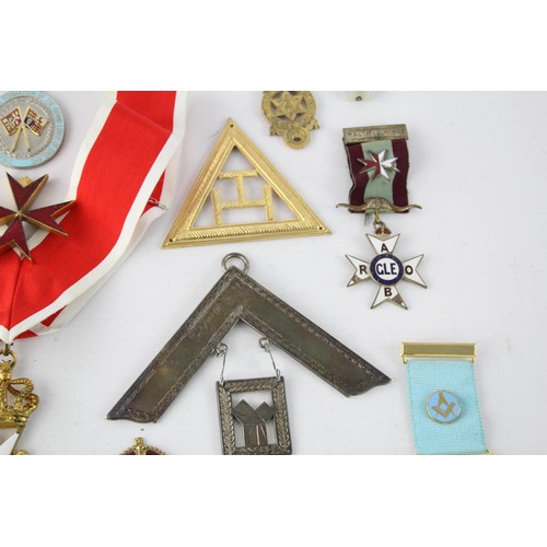 415 - Job Lot of Masonic / RAOB Jewels / Medals, Etc