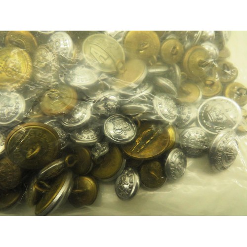 281 - 2kg APPROXIMATELY OF UNIFORM BUTTONS, MILITARY, FIRE BRIGADES, POLICE ETC