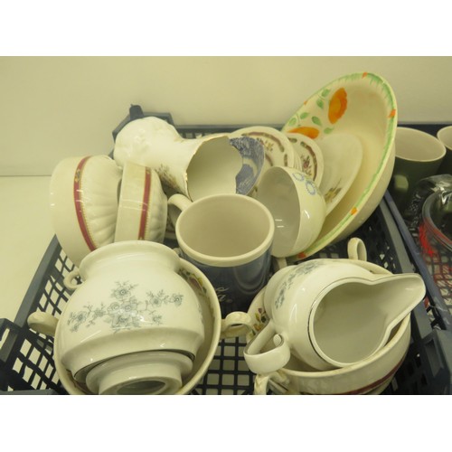 326 - JOBLOT OF CERAMICS AND GLASSWARE TO INCLUDE COALPORT