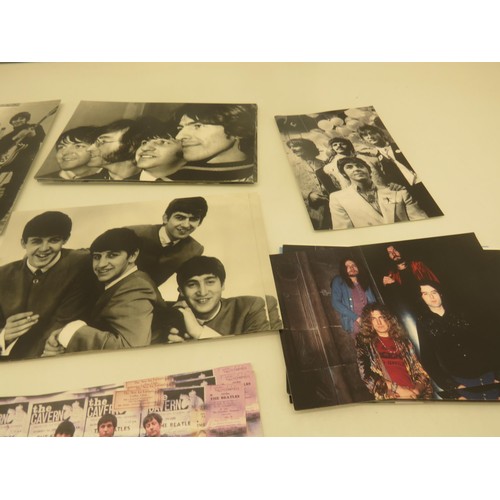 333 - BEATLES A+BC BUBBLEGUM CARDS (17) TOGETHER WITH BEATLES AND ELVIS POSTCARDS