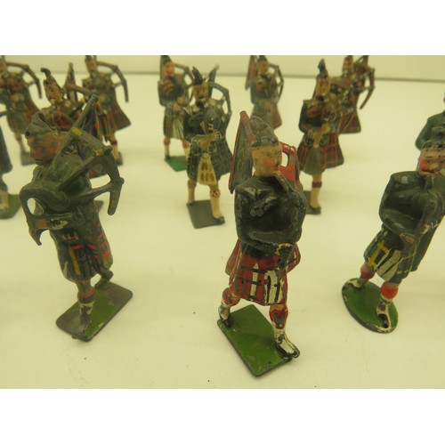 351 - BRITAINS MILITARY SCOTTISH SOLDIERS