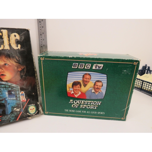 381 - SELECTION OF VINTAGE BOARD GAMES AND OTHERS