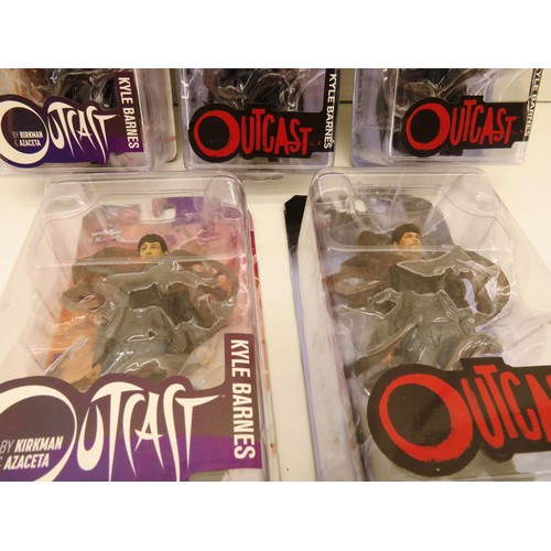 91 - 5 x WALKING DEAD OUTCAST FIGURES