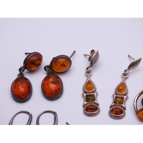 265 - 6 x PAIRS OF AMBER AND SILVER EARRINGS STUD & DANGLE