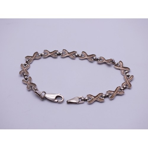 281 - 925 STERLING SILVER BRACELET 19cm