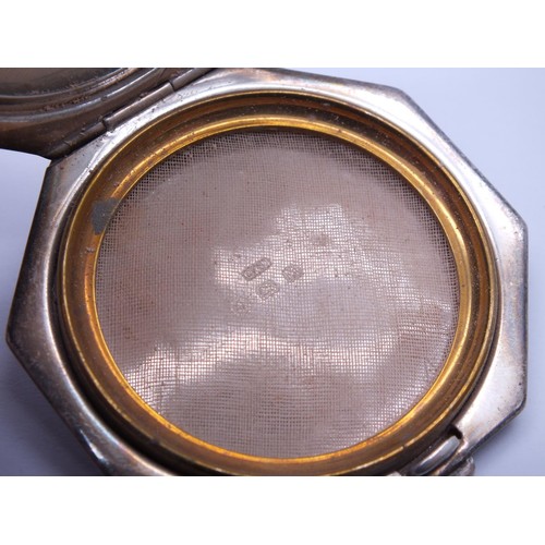 282 - ANTIQUE STERLING SILVER ENGINE TURNED LADIES POWDER COMPACT MIRROR - DAMAGE TO MIRROR 46G