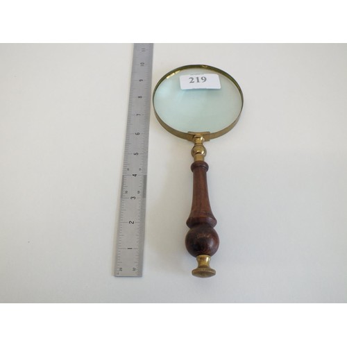 219 - WOODEN HANDLE MAGNIFYING GLASS