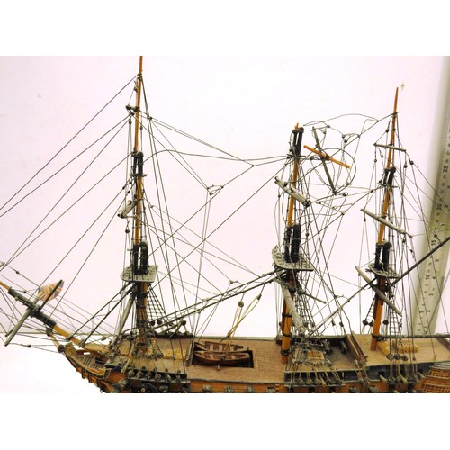 175 - HMS VICTORY SCALE MODEL SHIP