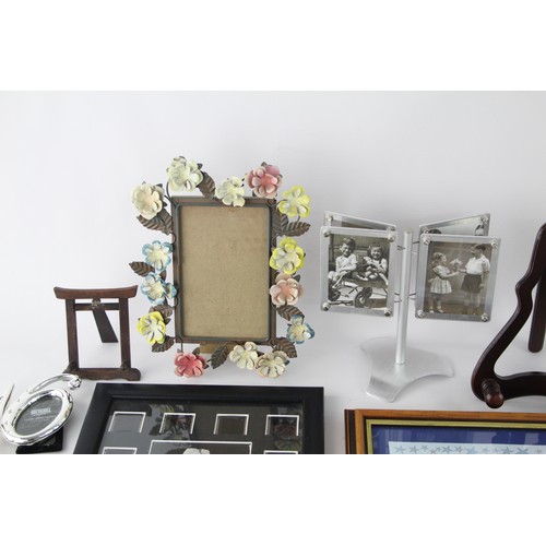 431 - 35 x Assorted PICTURE FRAMES & Artwork Inc Film / TV, Film Cells, Etc