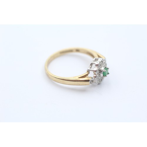 436 - 9ct gold diamond & emerald halo ring (2.5g) SIZE N