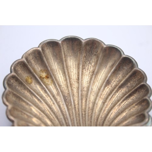 445 - Vintage Hallmarked 1964 LBirmingham STERLING SILVER Shell Form Scallop Dish 47g