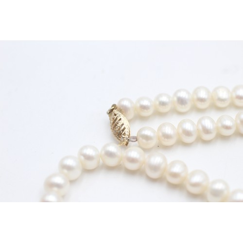 456 - 9ct gold clasp cultured pearl single strand necklace (28.4g)