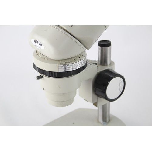 467 - NIKON Stereo Microscope w/ a 20x Eye Piece for SPARE/REPAIR