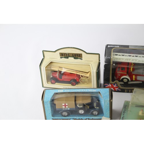 471 - 8 x Boxed Vintage Diecast Models Inc Dinky 732, Corgi 96951, Lledo, Etc