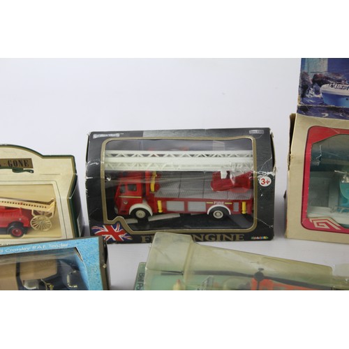 471 - 8 x Boxed Vintage Diecast Models Inc Dinky 732, Corgi 96951, Lledo, Etc