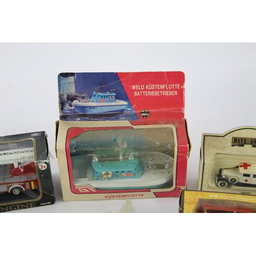 471 - 8 x Boxed Vintage Diecast Models Inc Dinky 732, Corgi 96951, Lledo, Etc