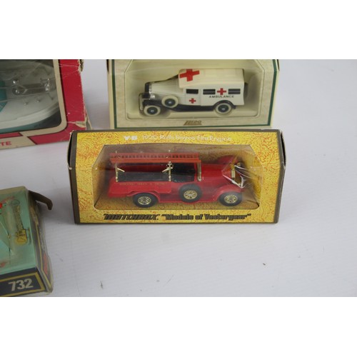 471 - 8 x Boxed Vintage Diecast Models Inc Dinky 732, Corgi 96951, Lledo, Etc