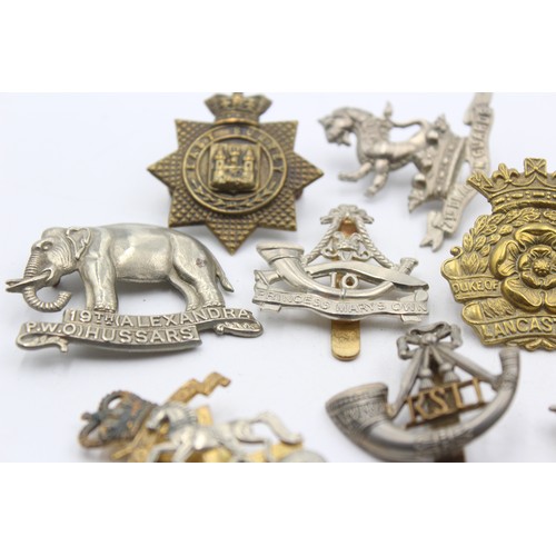 473 - 10 x Military Cap Badges Inc Essex, KSLI, Devonshire, Etc