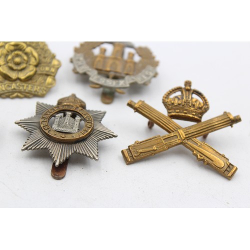 473 - 10 x Military Cap Badges Inc Essex, KSLI, Devonshire, Etc