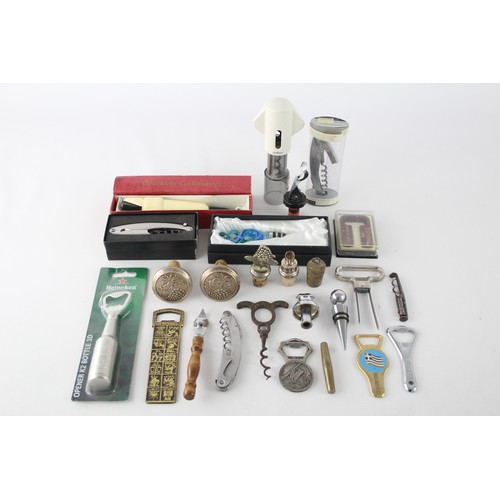 475 - 20 x Assorted Vintage BREWERIANA Corkscrews / Bottle Openers Inc Brass, Wood Etc