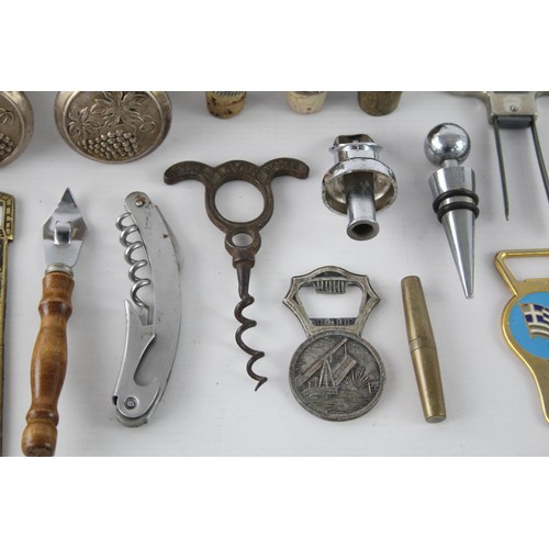 475 - 20 x Assorted Vintage BREWERIANA Corkscrews / Bottle Openers Inc Brass, Wood Etc