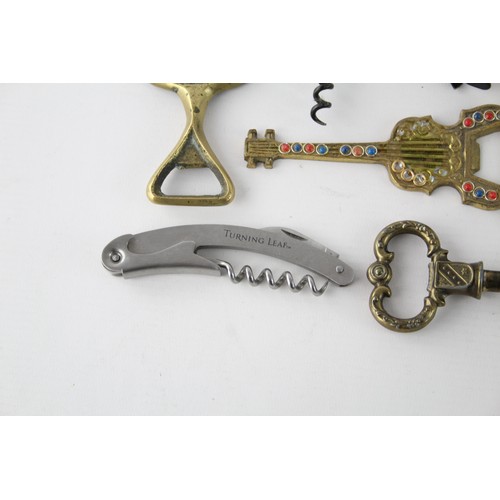 491 - 25 x Assorted Vintage BREWERIANA Corkscrews / Bottle Openers Inc Brass, Wood Etc