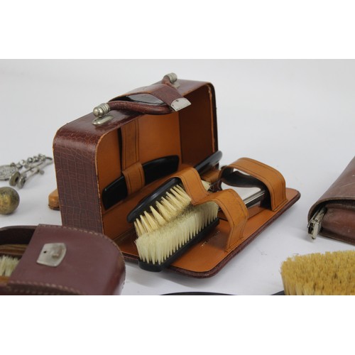 503 - Job Lot Assorted Vintage Gentleman's Grooming Inc Leather Case, Shoe Stretcher