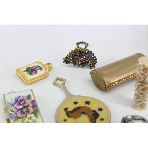 559 - 25 x Assorted Vintage LADIES VANITY Inc Hair Brush, Perfume Bottle, Mirror Etc