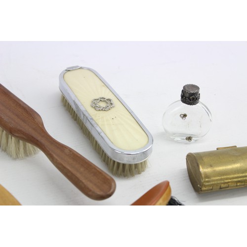 559 - 25 x Assorted Vintage LADIES VANITY Inc Hair Brush, Perfume Bottle, Mirror Etc