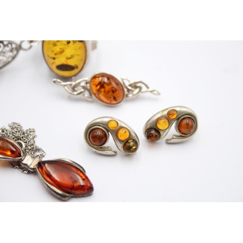 586 - X 6 .925 Amber Jewellery (36g)