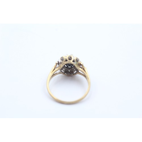 596 - 9ct gold diamond & sapphire oval halo ring (2g) SIZE J