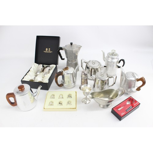 603 - Job Lot Assorted KITCHENALIA Inc PICQUOTWARE, Champagne Goblets Etc