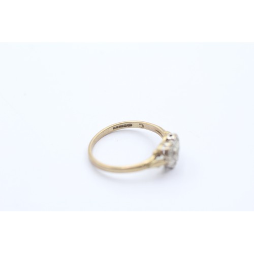 604 - 9ct gold diamond heart ring (1.6g) SIZE M