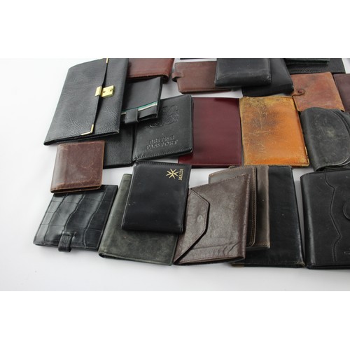 625 - 40 x Assorted Gents WALLETS & Accessories Inc Leather, Vintage, Boxed etc