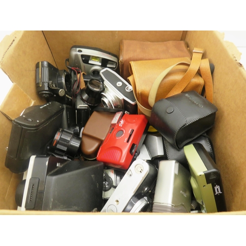 140 - BOX OF MIXED CAMERAS AND ACCESSOIRES